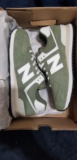 New balance shoes