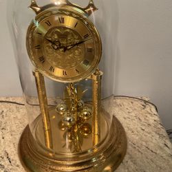 Linden quartz clock
