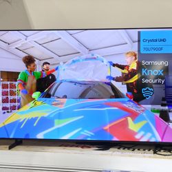 SAMSUNG 70” U7900F 4K Crystal UHD Smart TV