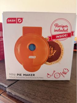 Mini Pie & Bundt Cake Maker