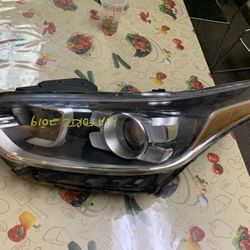2019 Kia Forte Left Headlight