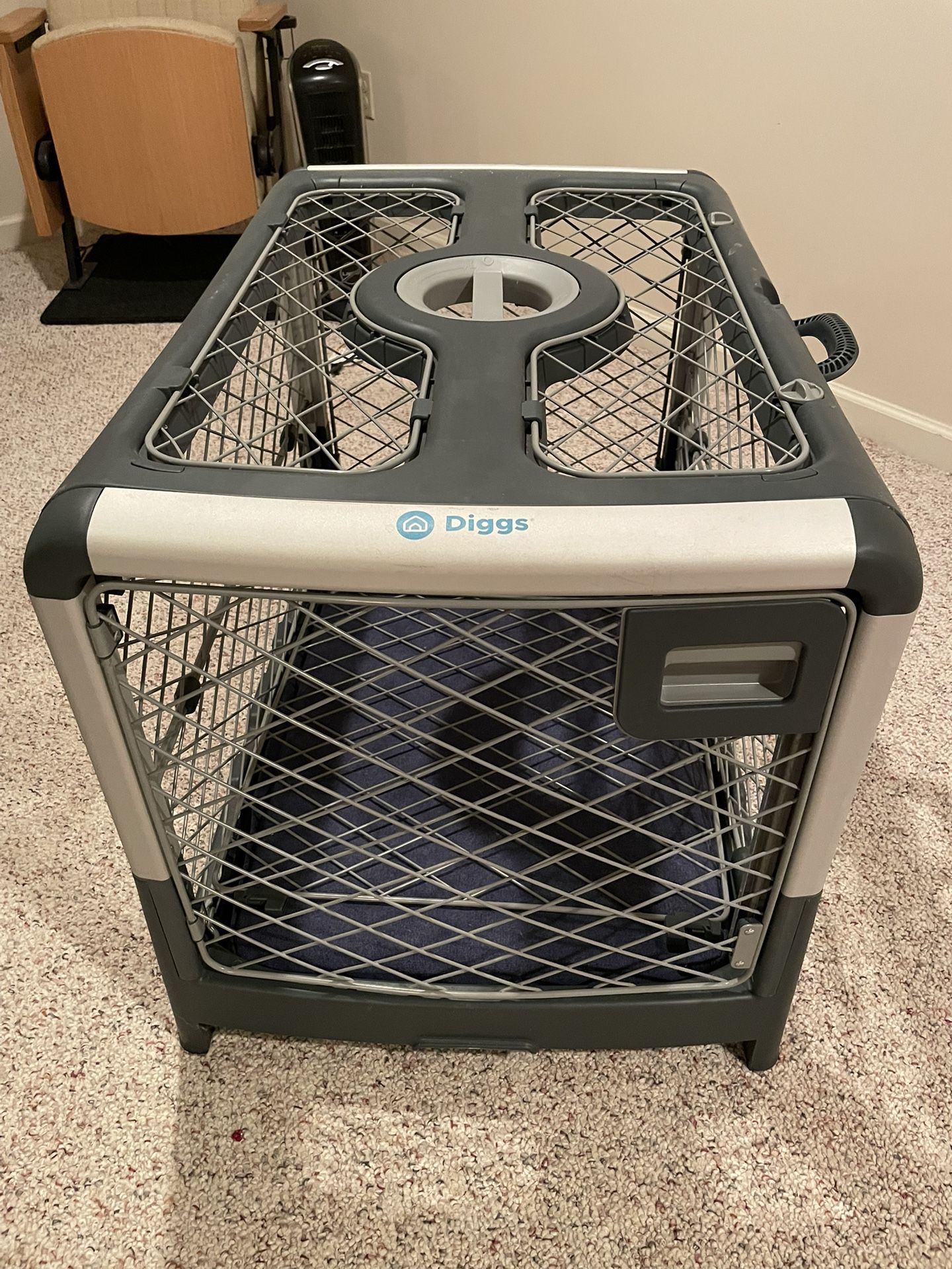 Diggs Revol Collapsible Crate