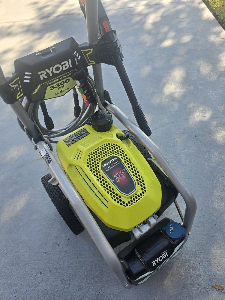 Pressure Washer 3300-PSI 