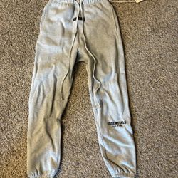 Essential Sweatpants