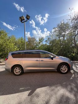 2020 Chrysler Voyager