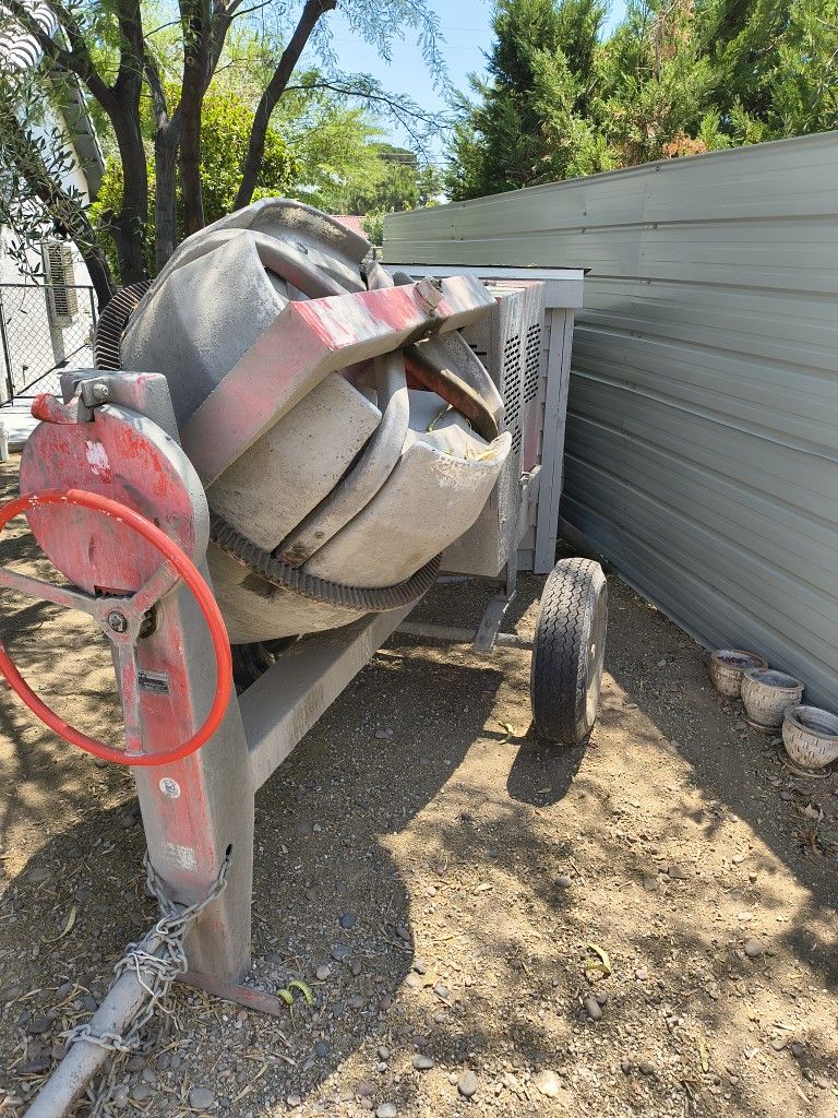 MQ Cement Mixer Modelo Mc 94p