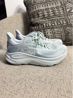 Women’s Hoka W Clifton 10 Size 10.5B Blue