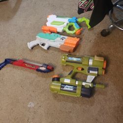 Super Soakers All 4.. 