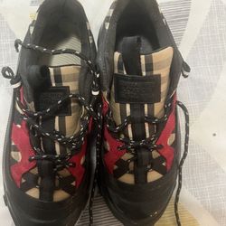 Burberry Sneakers 