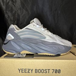 Yeezy 700 Tephra 