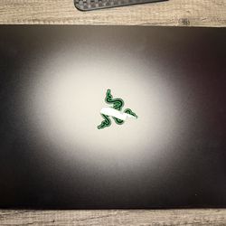 Razer Laptop - 3070ti, 32gb DDR5, 2TB SSD