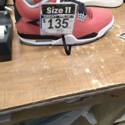 Jordan Shos 