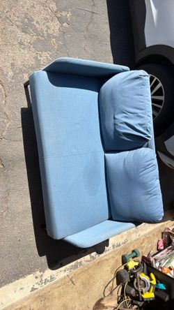 Moving sale!!!  Small Blue couch in pretty good condition