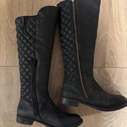 Northside Women’s Tall Stretchy Boots - size 7