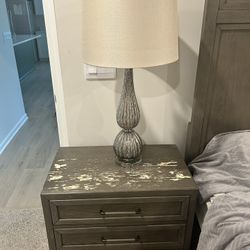Bedroom Set With Lamps And 55 Inch Flatscreen Tv 