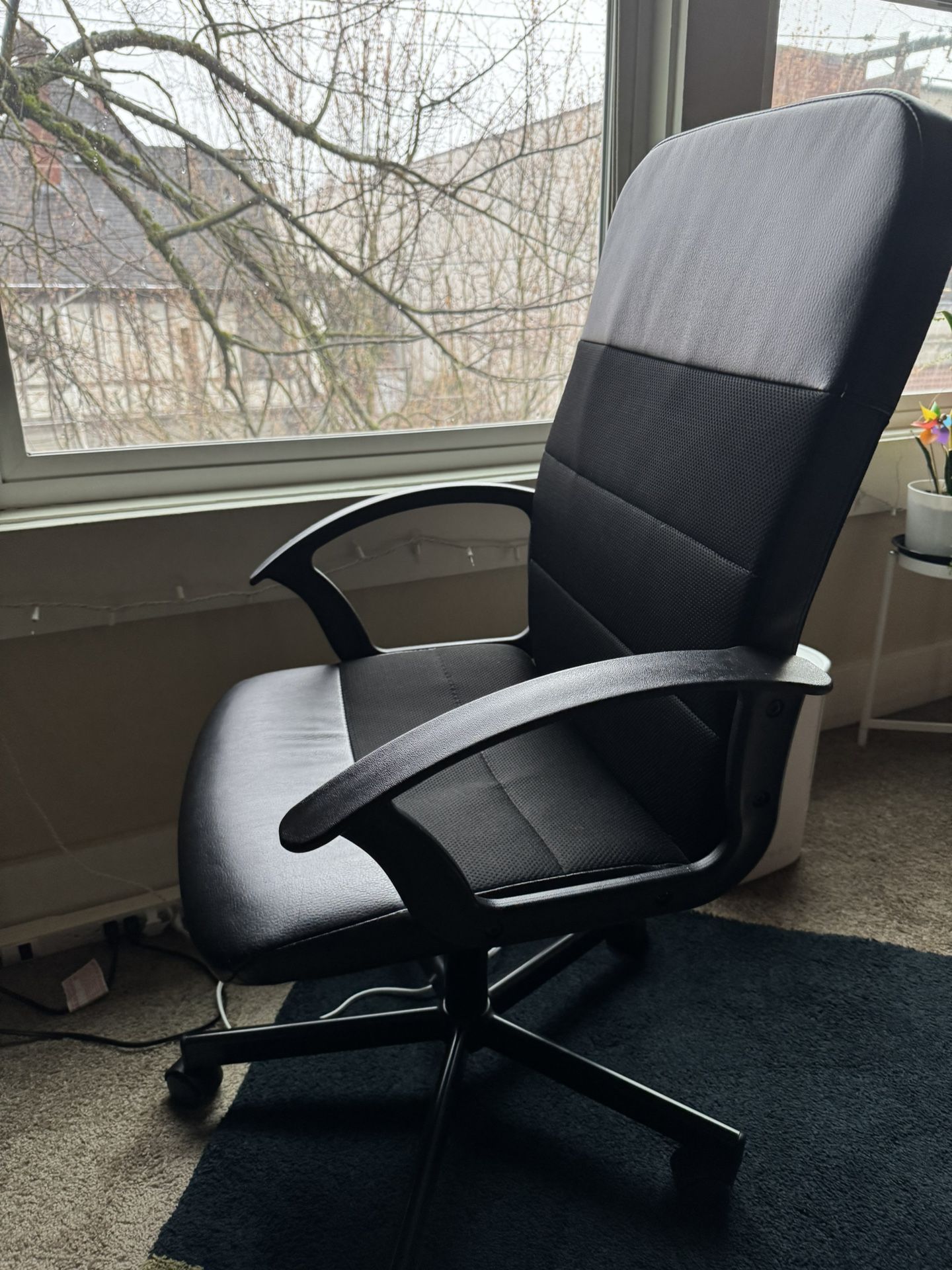 Black Office Chair