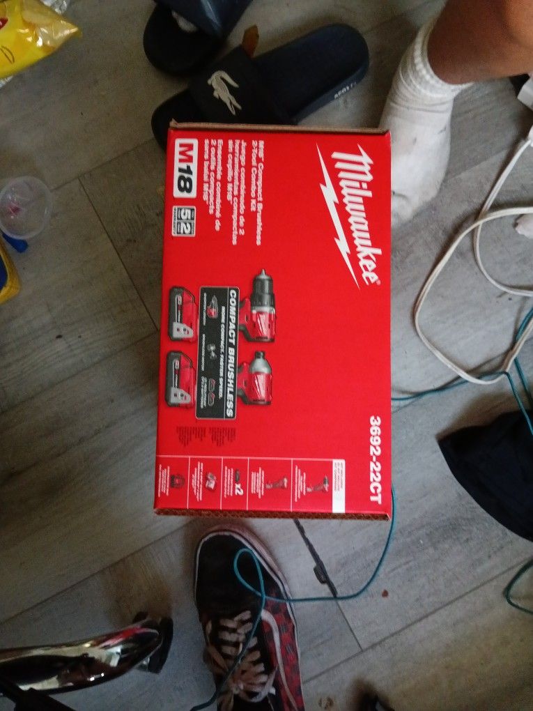 Milwaukee M18 Compact Brushless 2-tool Combo Kit