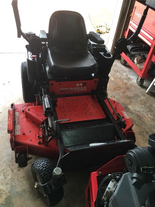 Gravely Z44 “ deck mower