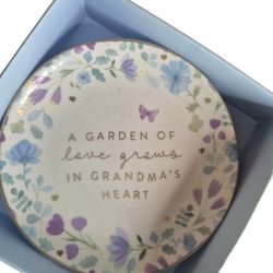 Deluxe Trinket Tray For Grandma A Garden Of Love Grows In Grandma's Heart Eccolo