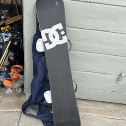 DC HKD Series 160cm Devin Walsh Pro Snowboard complete with Burton Triad Bindings
