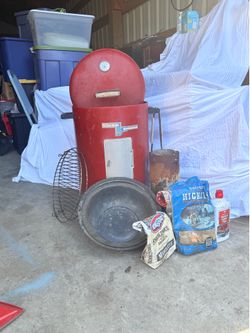 Char-Broil H2O Smoker + Charcoal, Chimney, Wood Chunks