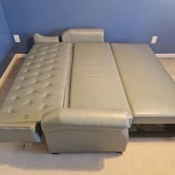 Vegan  leather Sleeper Sofa (Queen)