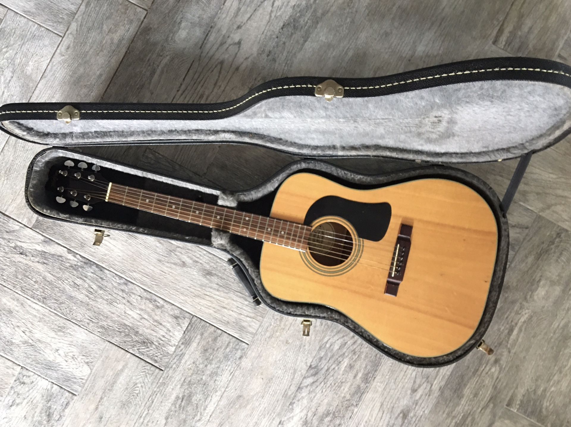 Acoustic Guitar In Hard Case ($350 Value)