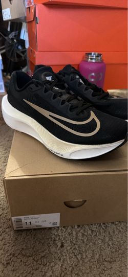 Nike Air Zoom Fly 5 size 10.5