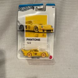 Hot Wheels/ Silver Series/ Pantone 123/ Porsche 934/5/  CHASE/ 6/6/ Mattel