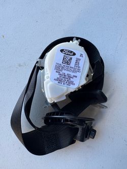 2018 Explorer rear left seatbelt