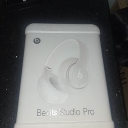BEATS STUDIO PRO WIRELESS HEADPHONES (COLOR SANDSTONE)