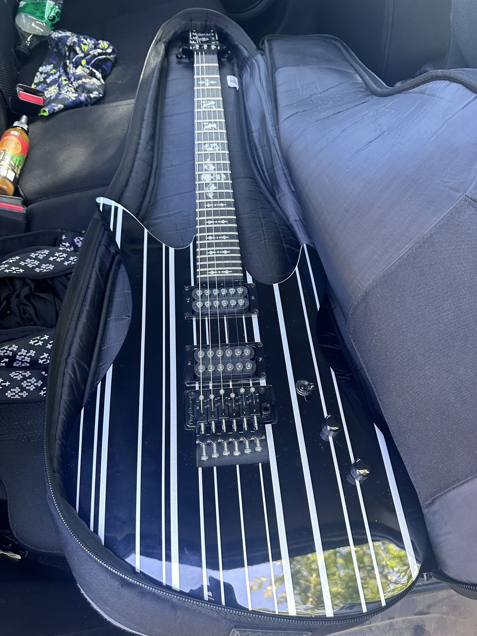Schecter Synyster gates Guitar