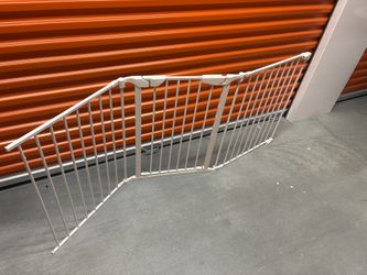 Baby Gate/Pet Gate