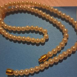 15 Inch Faux Pearl Necklace 