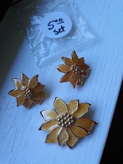 Vintage poinsettia earrings and broach/pendant ser