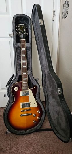 Epiphone Les Paul Standard with hard shell case