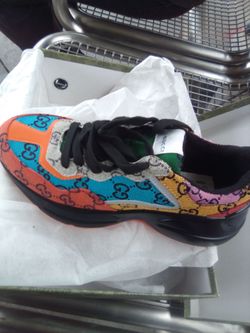 Gucci shoes