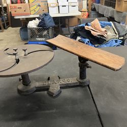 Artist Spinning Wheel