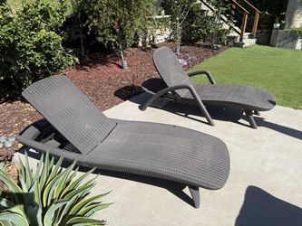 Keter Set of 2 Pacific Sun Lounge Chair Chaise Lounge