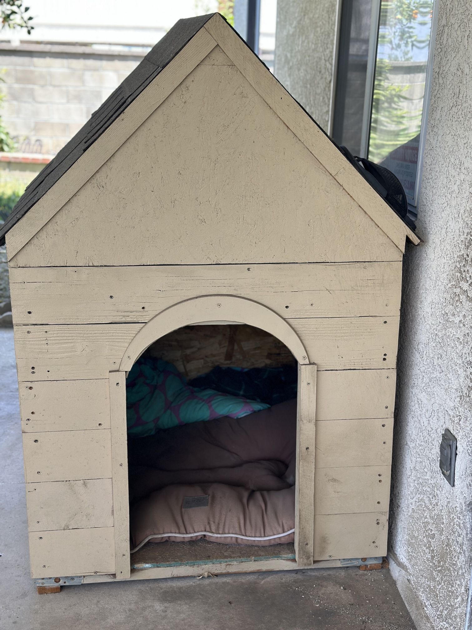 Dog house