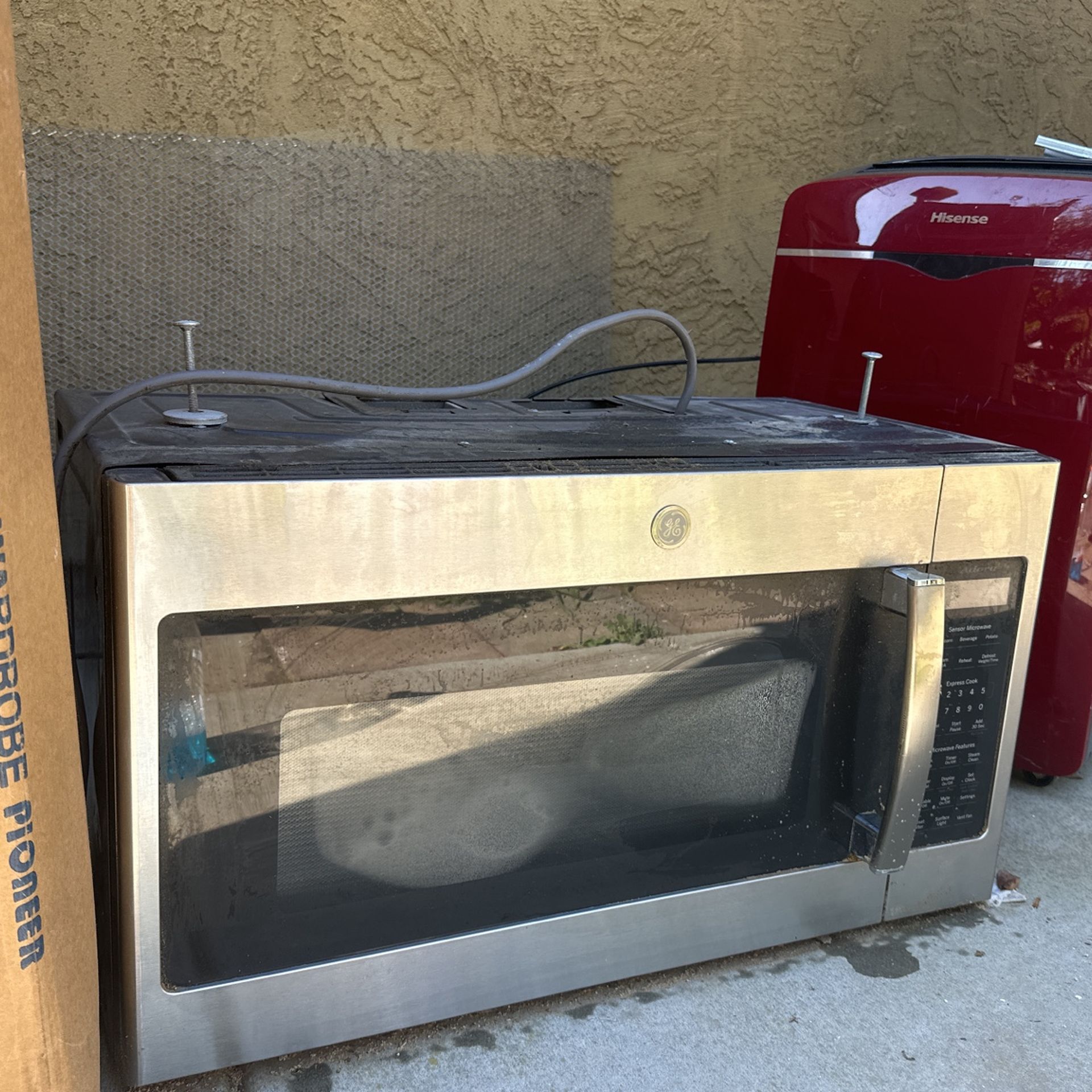GE Adora Microwave for Sale in San Diego, CA OfferUp