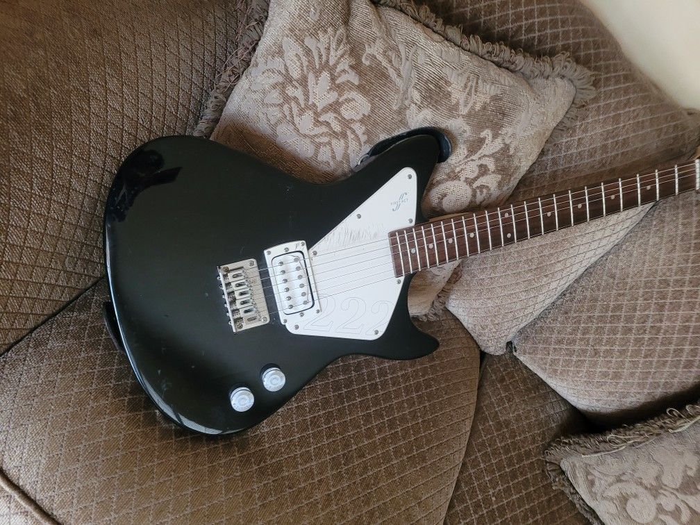 Black Guitar 🎸