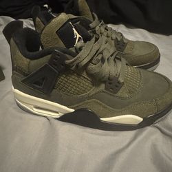 Jordan 4s