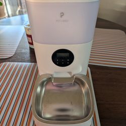 Automatic Pet Feeder