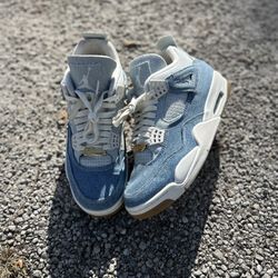 Jordan Retro 4 Size 8m 
