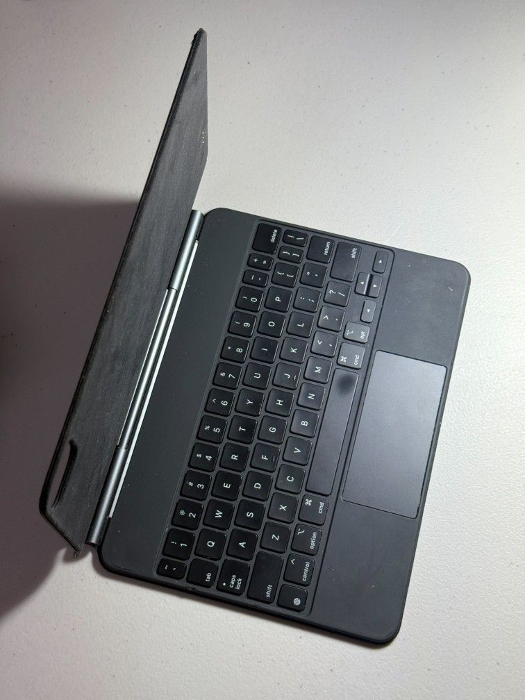 Apple A2261 Magic Keyboard iPad Pro 11 Inch iPad Air 4th,5th Gen
