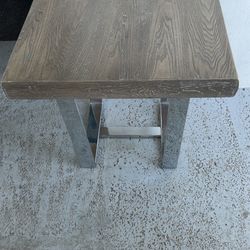 Side table / end table