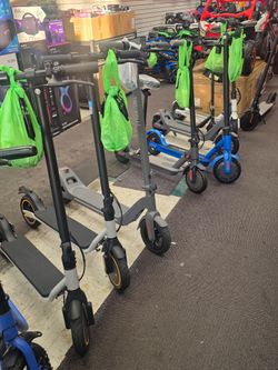 Electric scooter , with different speed modes , great for Adults and teens cash offer starting at