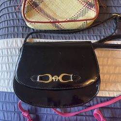 VGUC Etienne Aigner crossbody purse. 