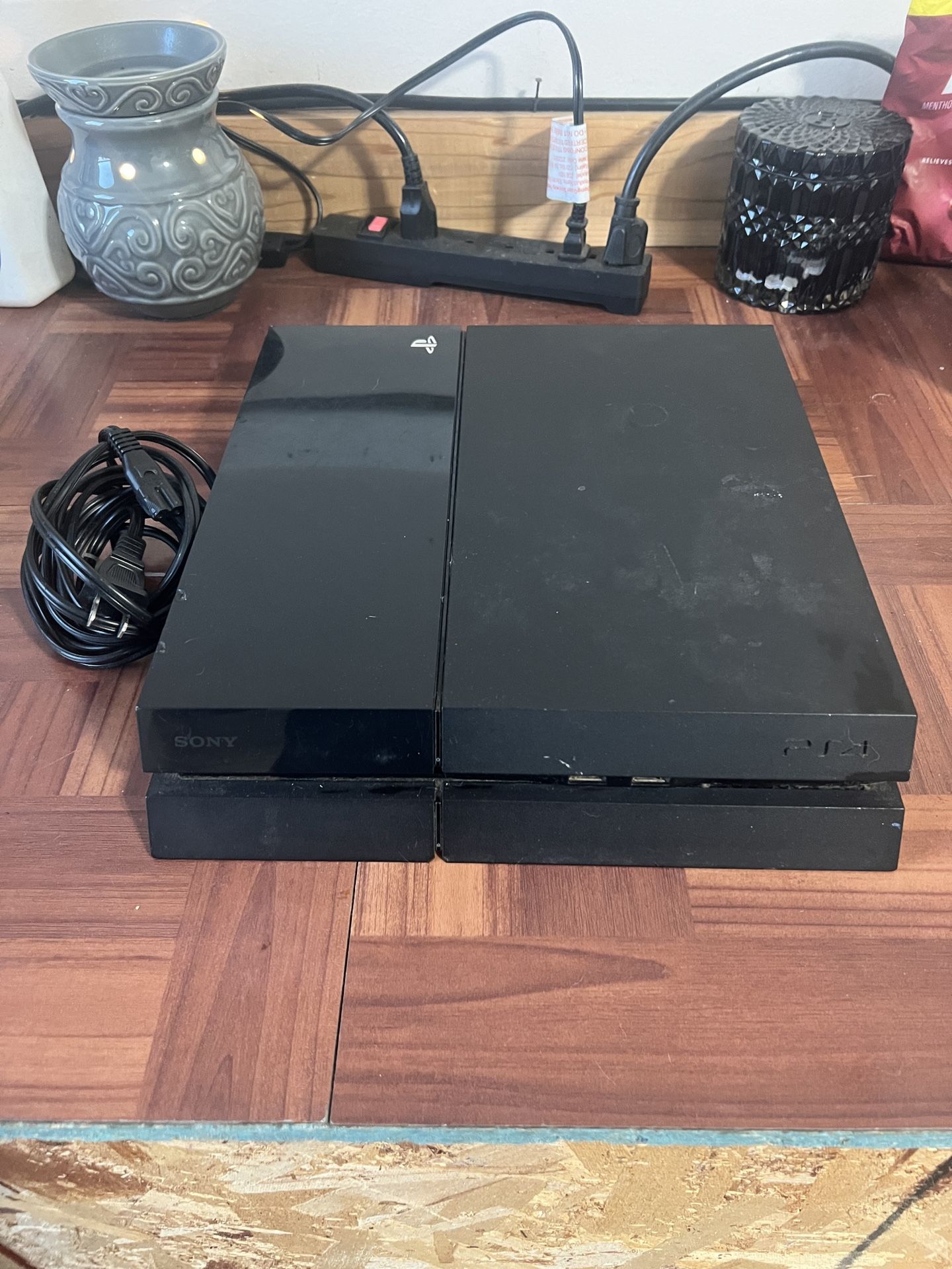 PlayStation 4 Trey Button Makes Sound But Won’t Power On